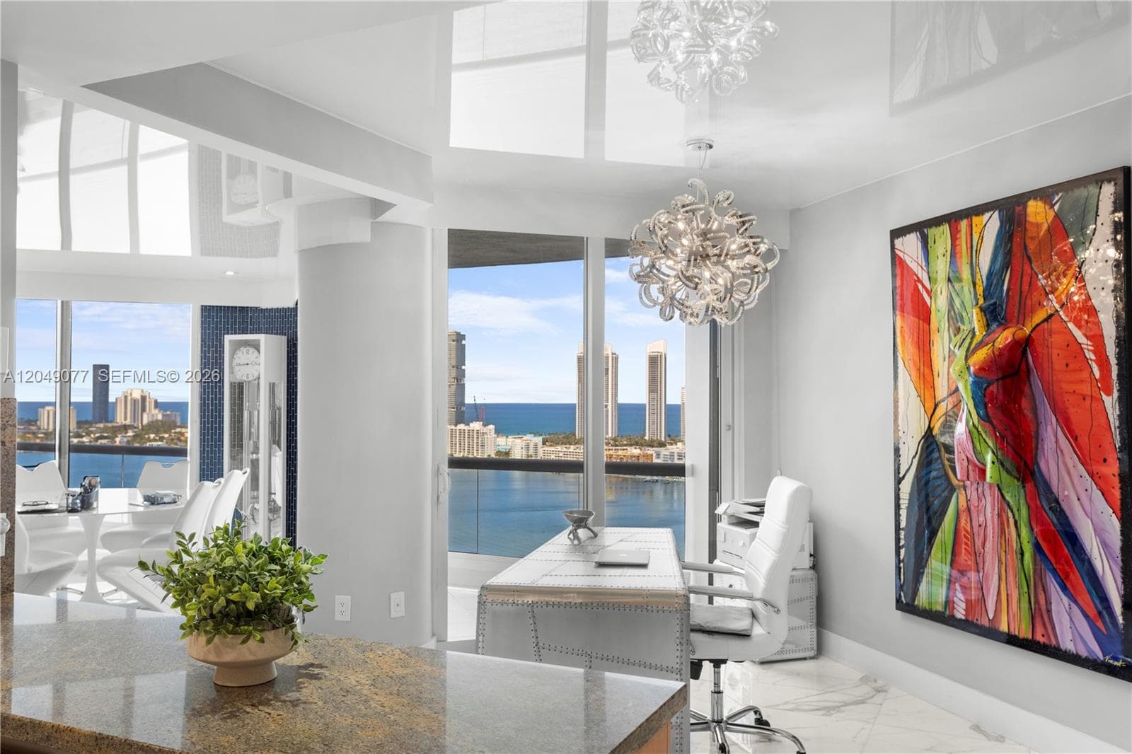 2600 Island Blvd 2603 photo 14