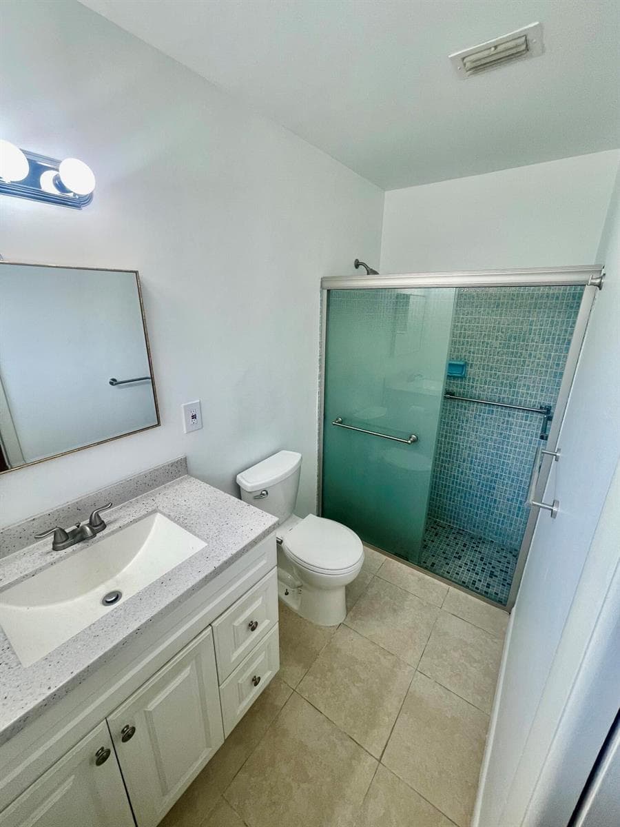2521 Emory Drive W F photo 4