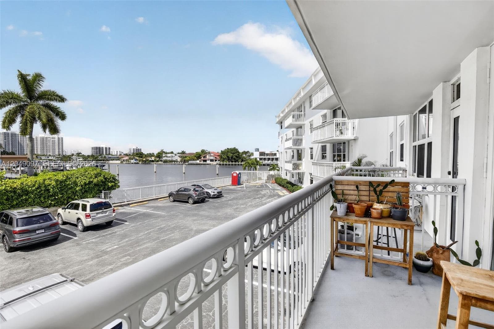 1913 S Ocean Dr 225 photo 17