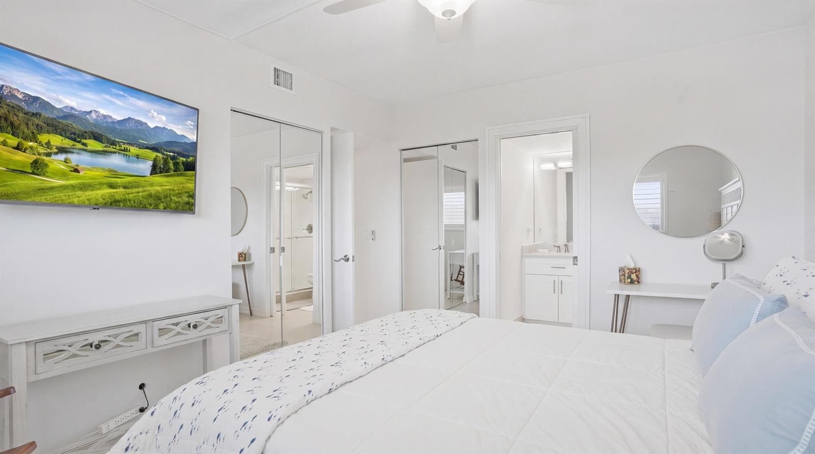 921 Spanish Circle 436 photo 13