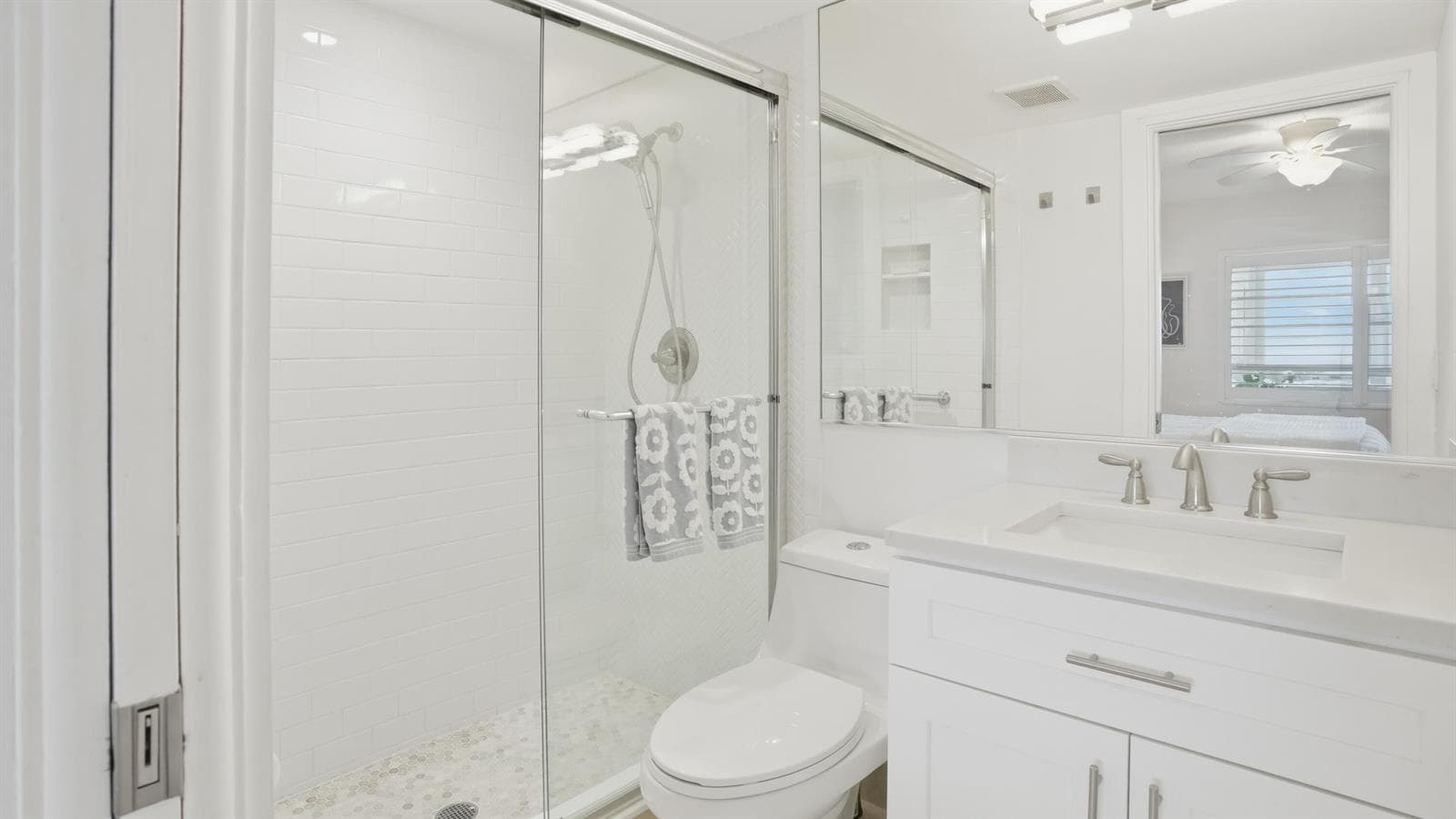 921 Spanish Circle 436 photo 12
