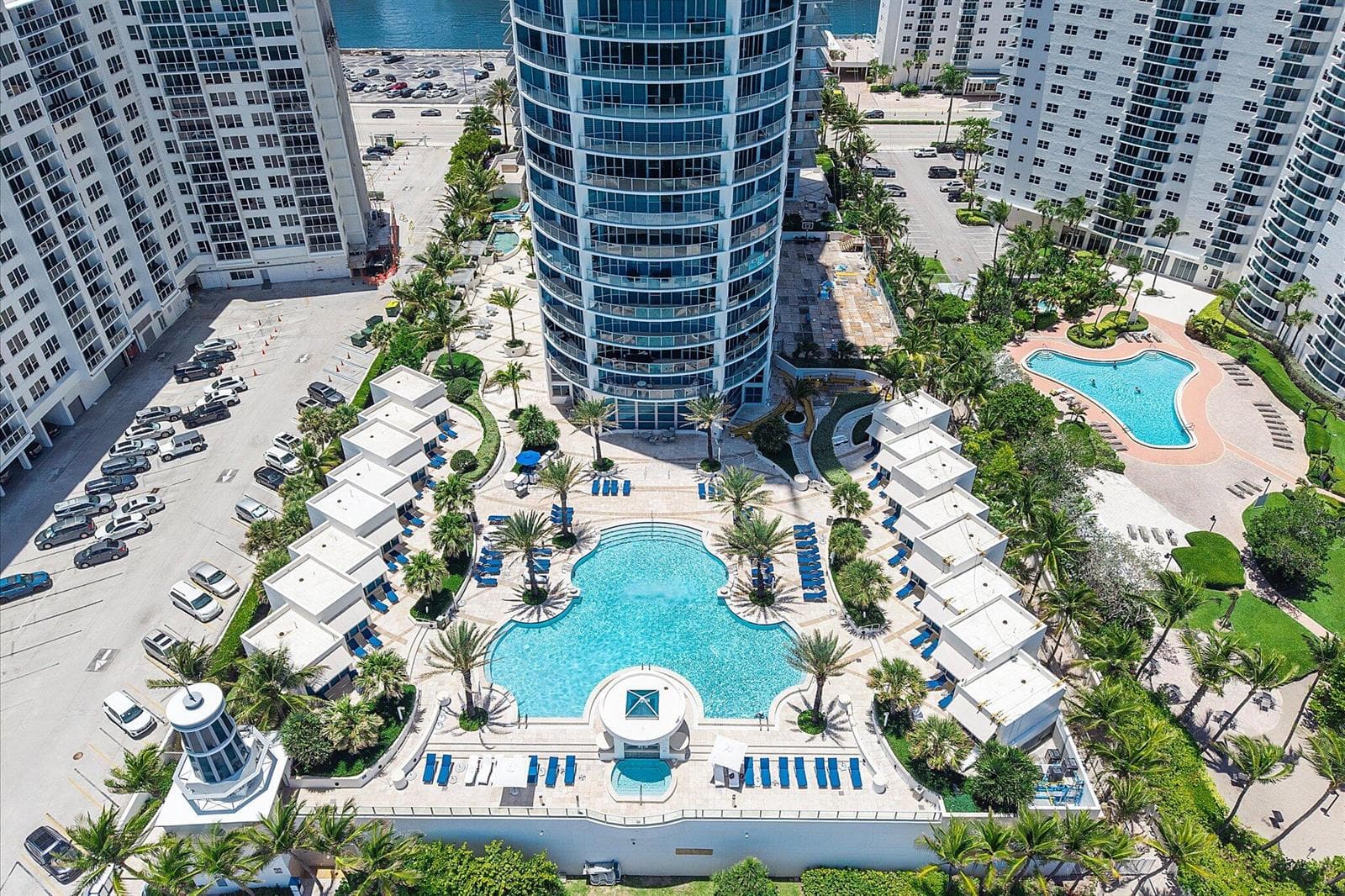 3101 S Ocean Drive 2707 photo 1