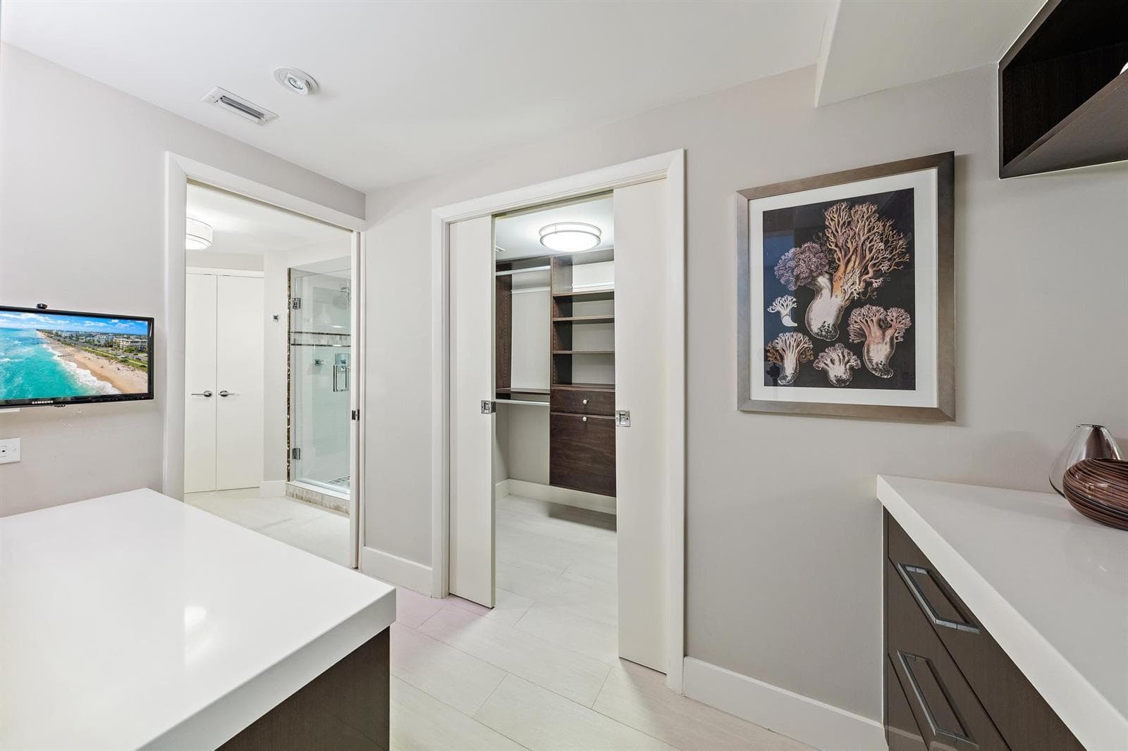 5250 N Ocean Drive 10s photo 15