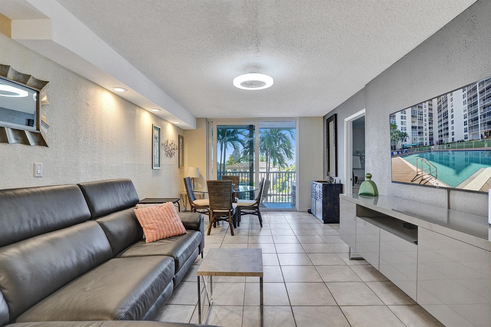 1391 S Ocean Boulevard photo 2