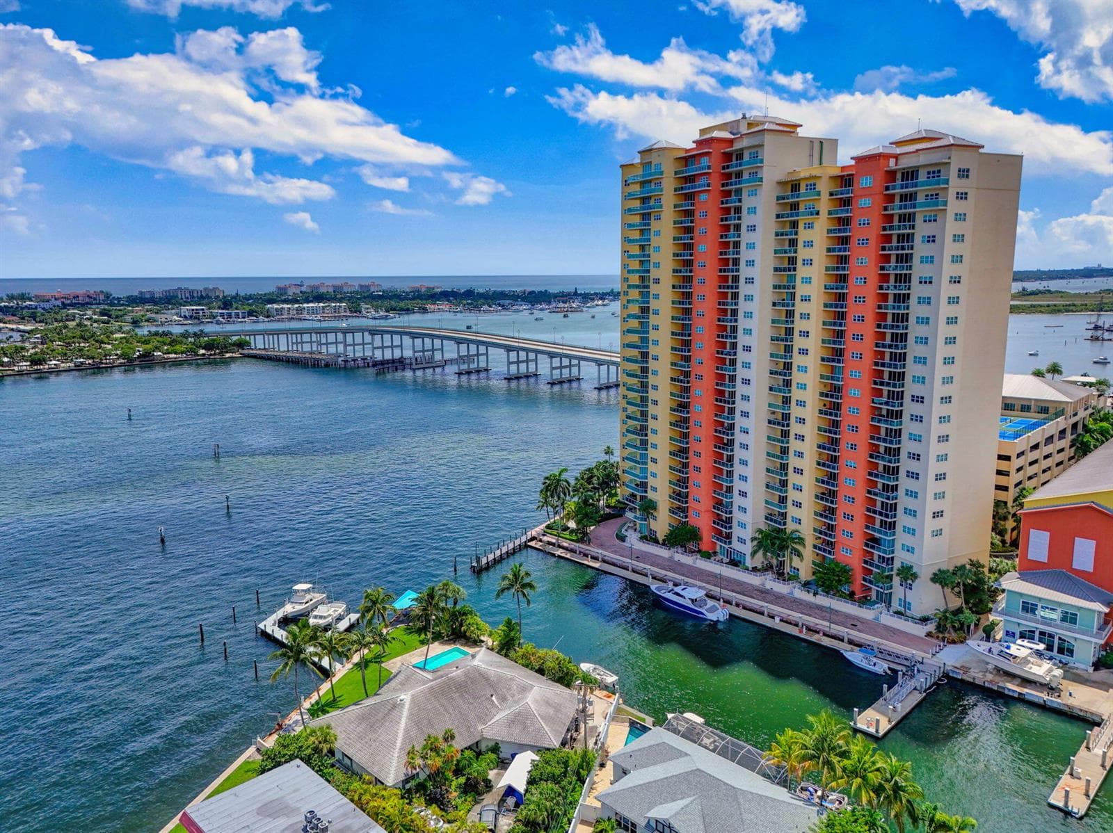 2650 Lake Shore Drive 2303 photo 2