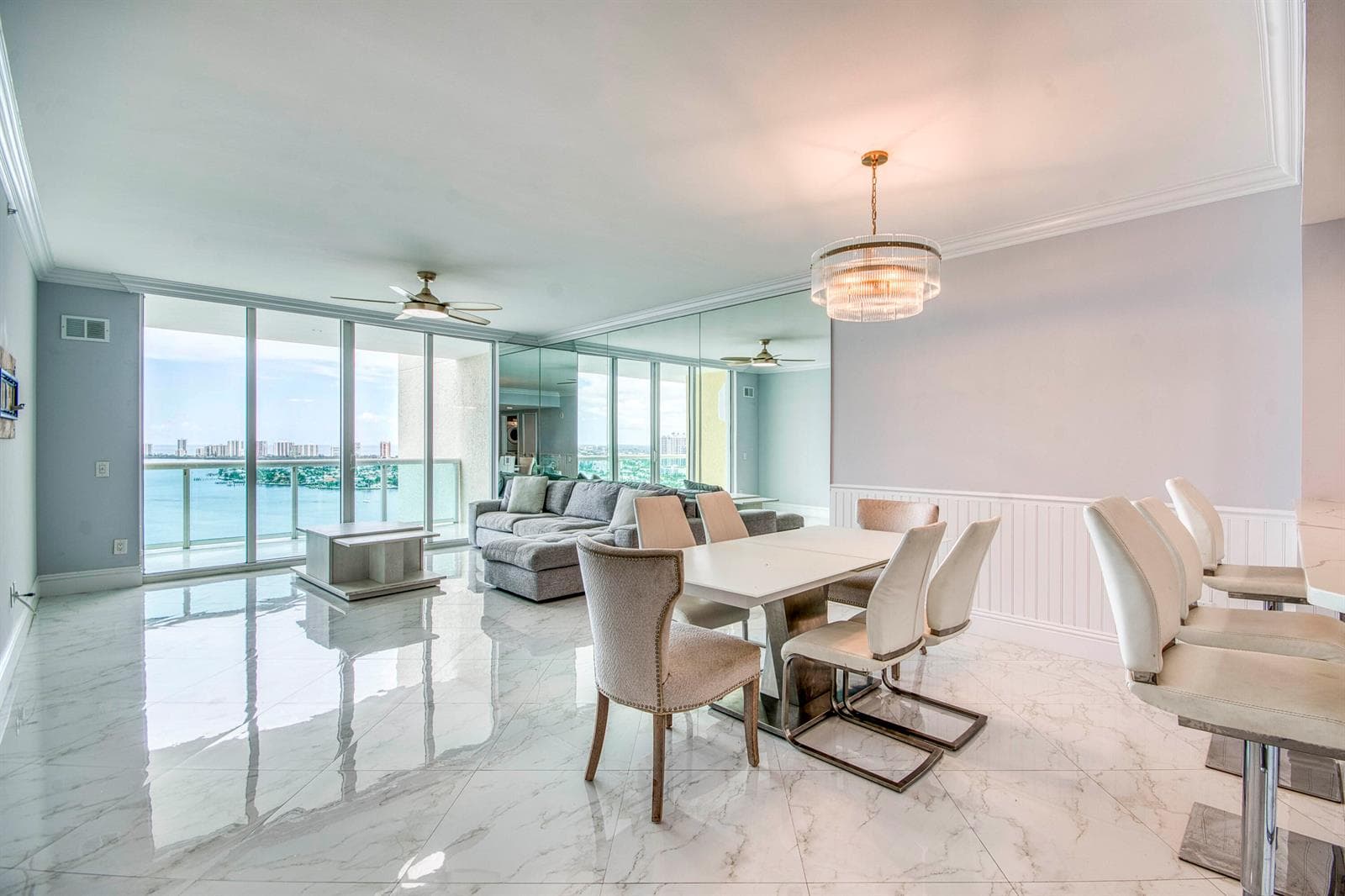 2650 Lake Shore Drive 2303 photo 6