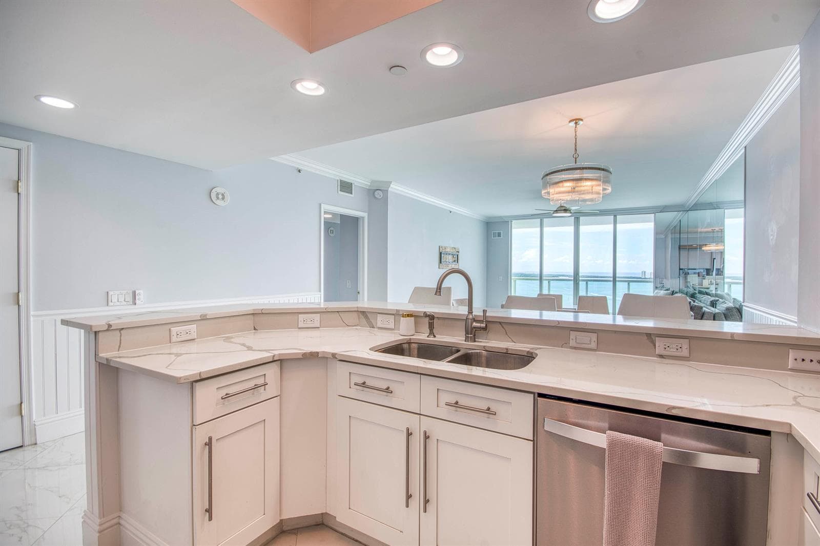 2650 Lake Shore Drive 2303 photo 5