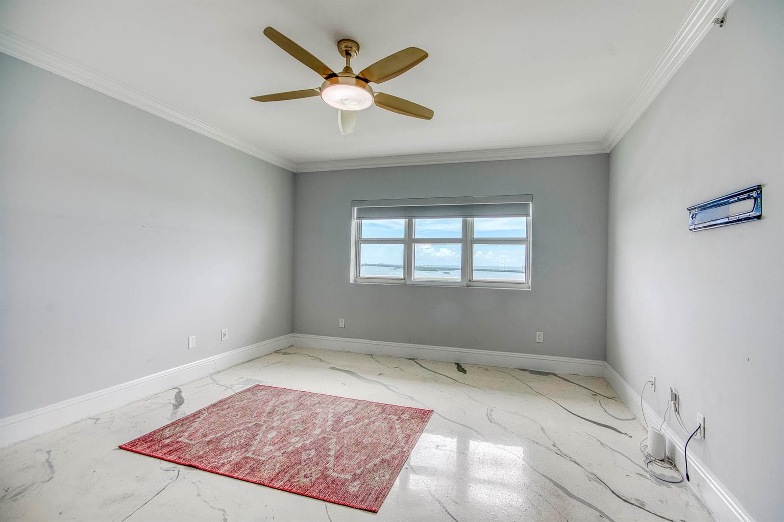2650 Lake Shore Drive 2303 photo 19