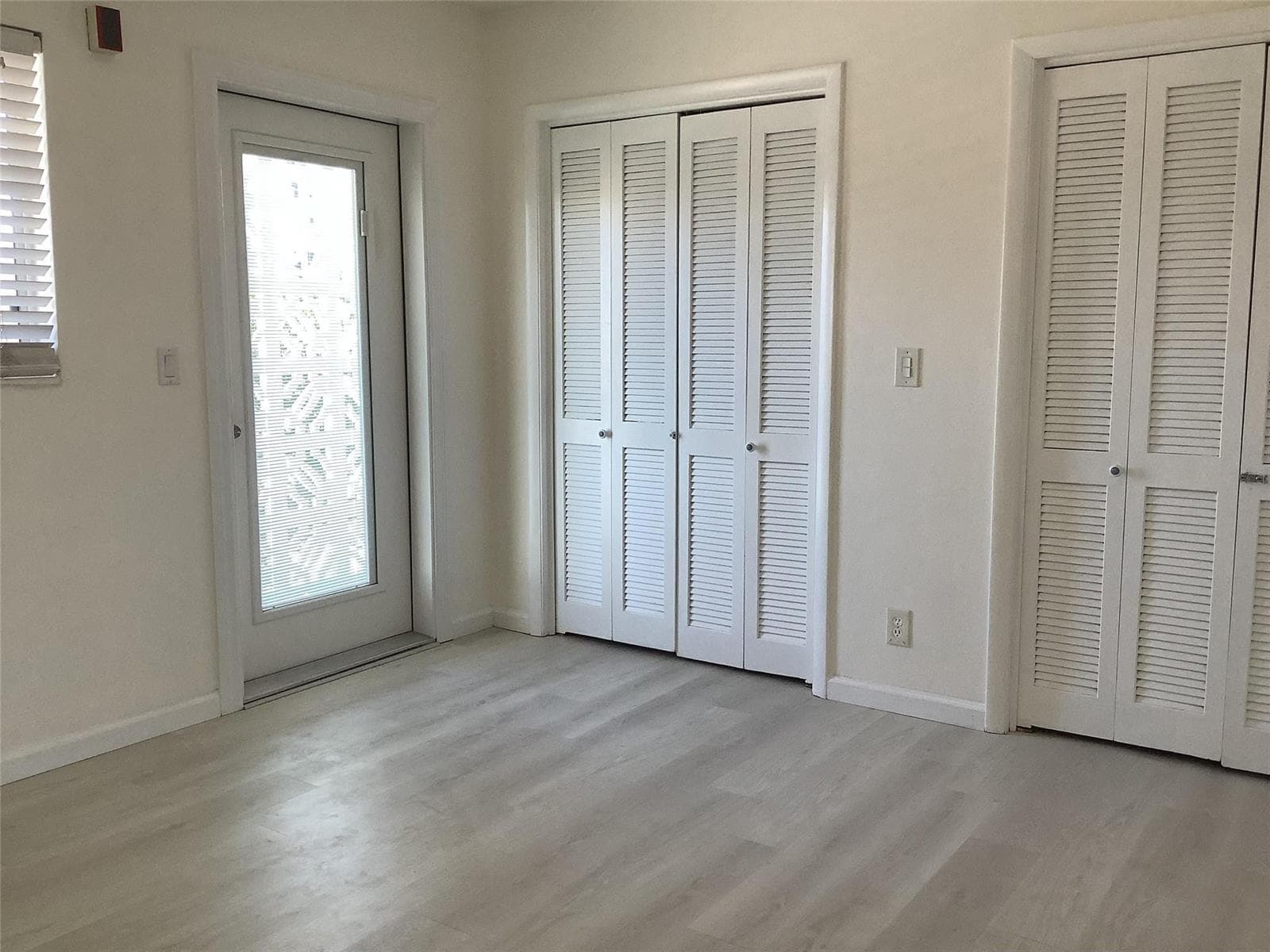 455 Golden Isles Drive 307 photo 13