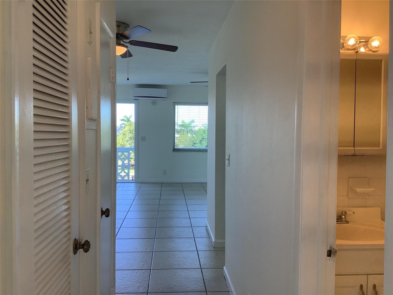 455 Golden Isles Drive 307 photo 16