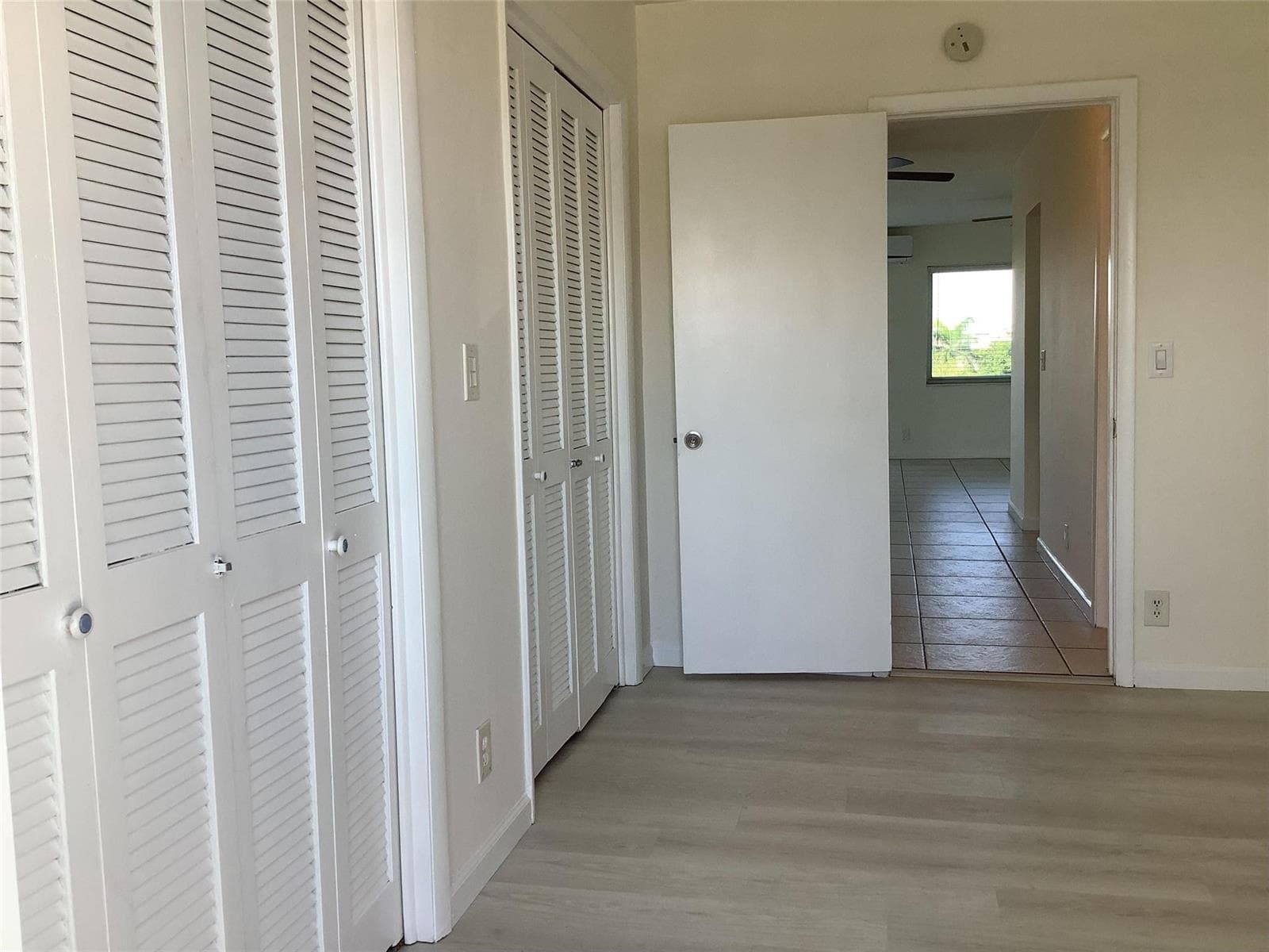 455 Golden Isles Drive 307 photo 14