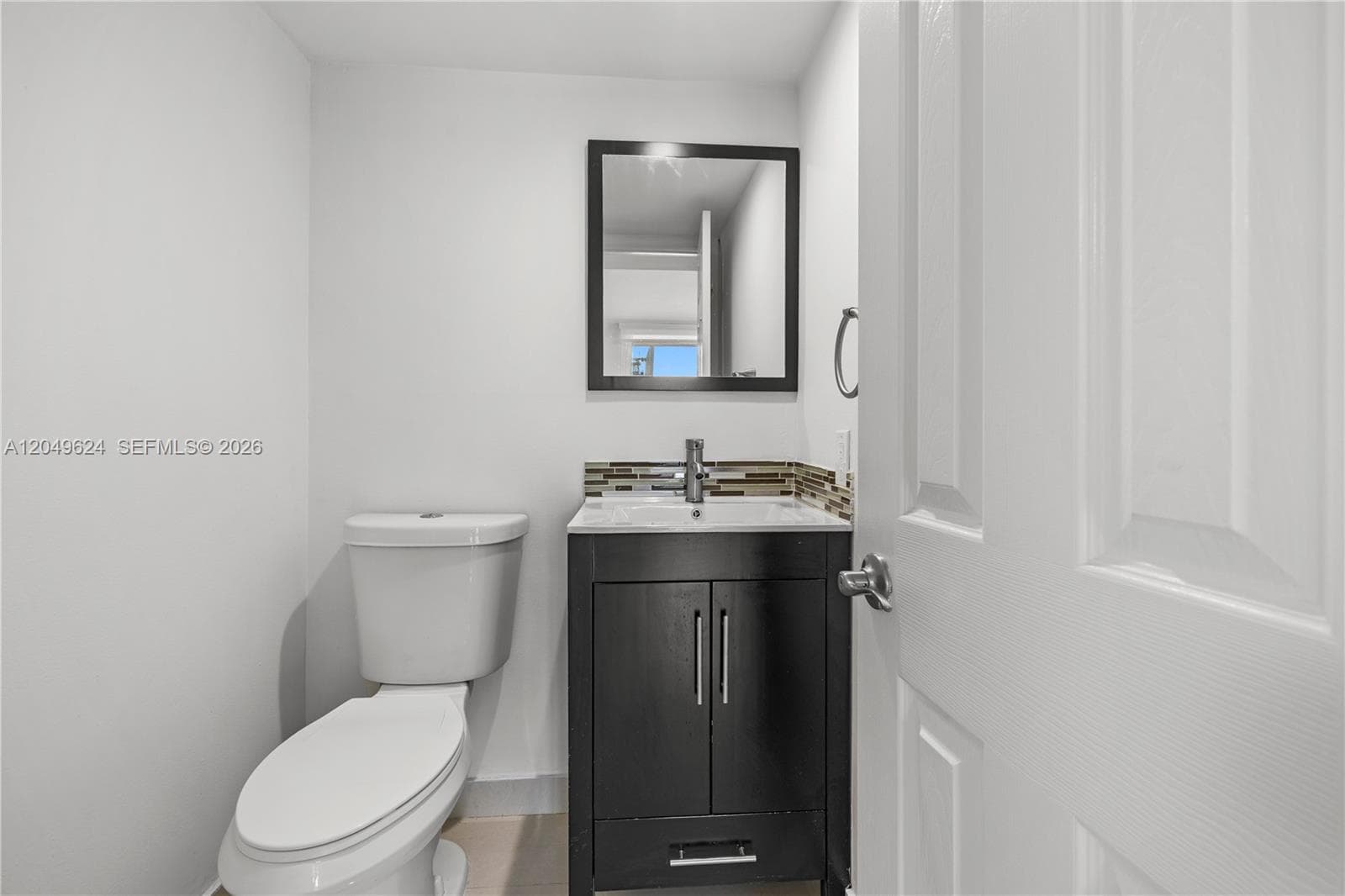 2457 Collins Ave 307 photo 8
