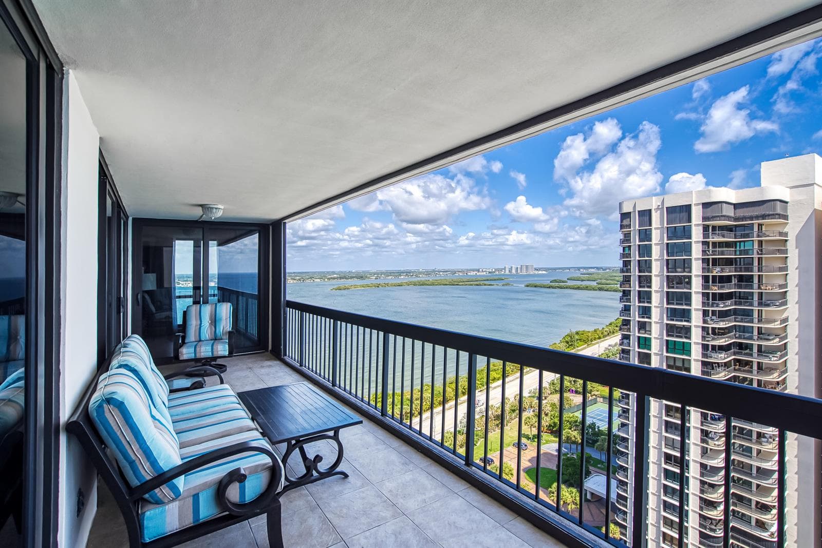 5380 N Ocean Drive 22g photo 13