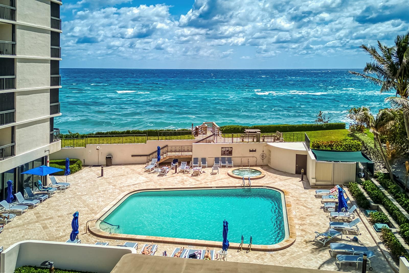 5380 N Ocean Drive 22g photo 3