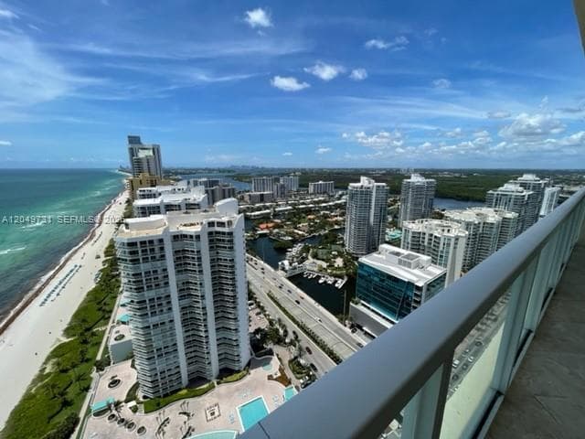 16699 Collins Ave 3910 photo 1
