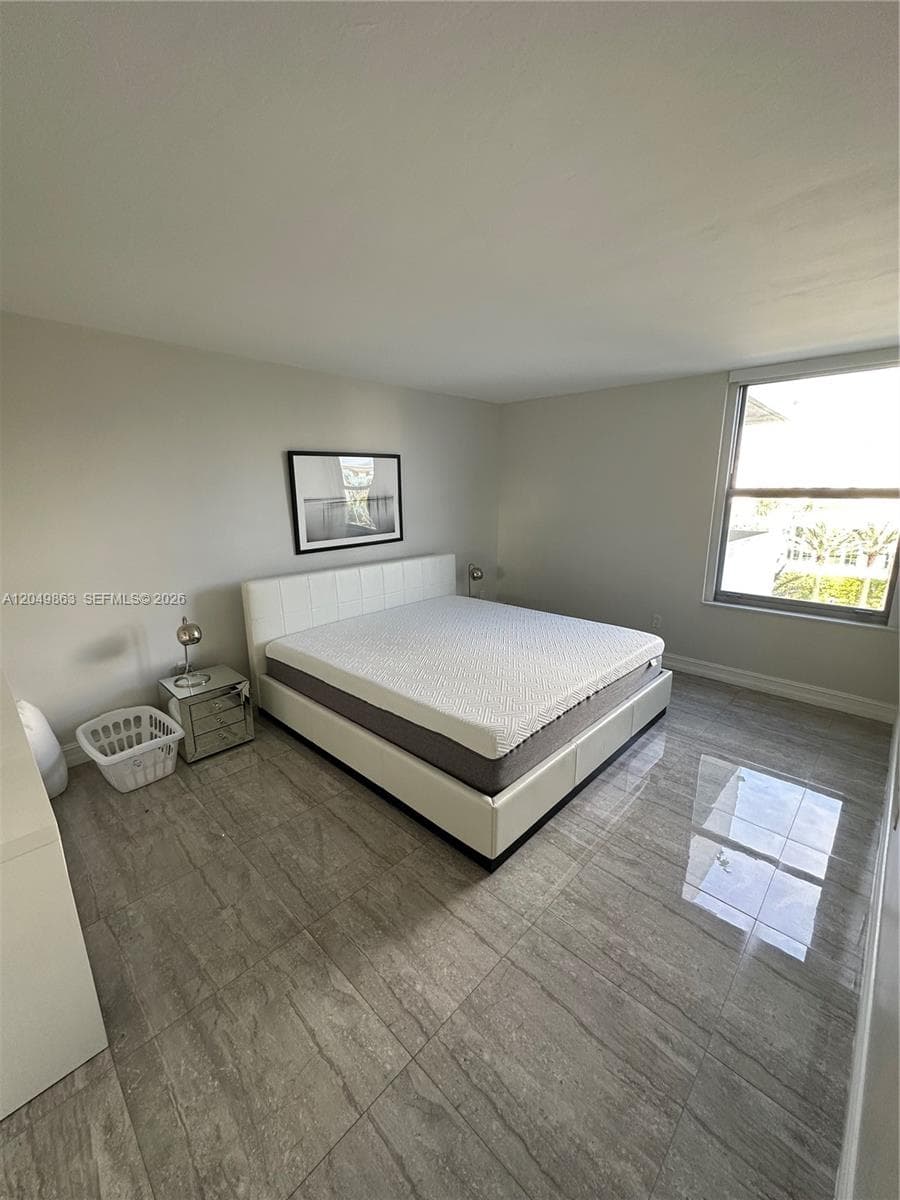 2899 Collins Ave 617 photo 5
