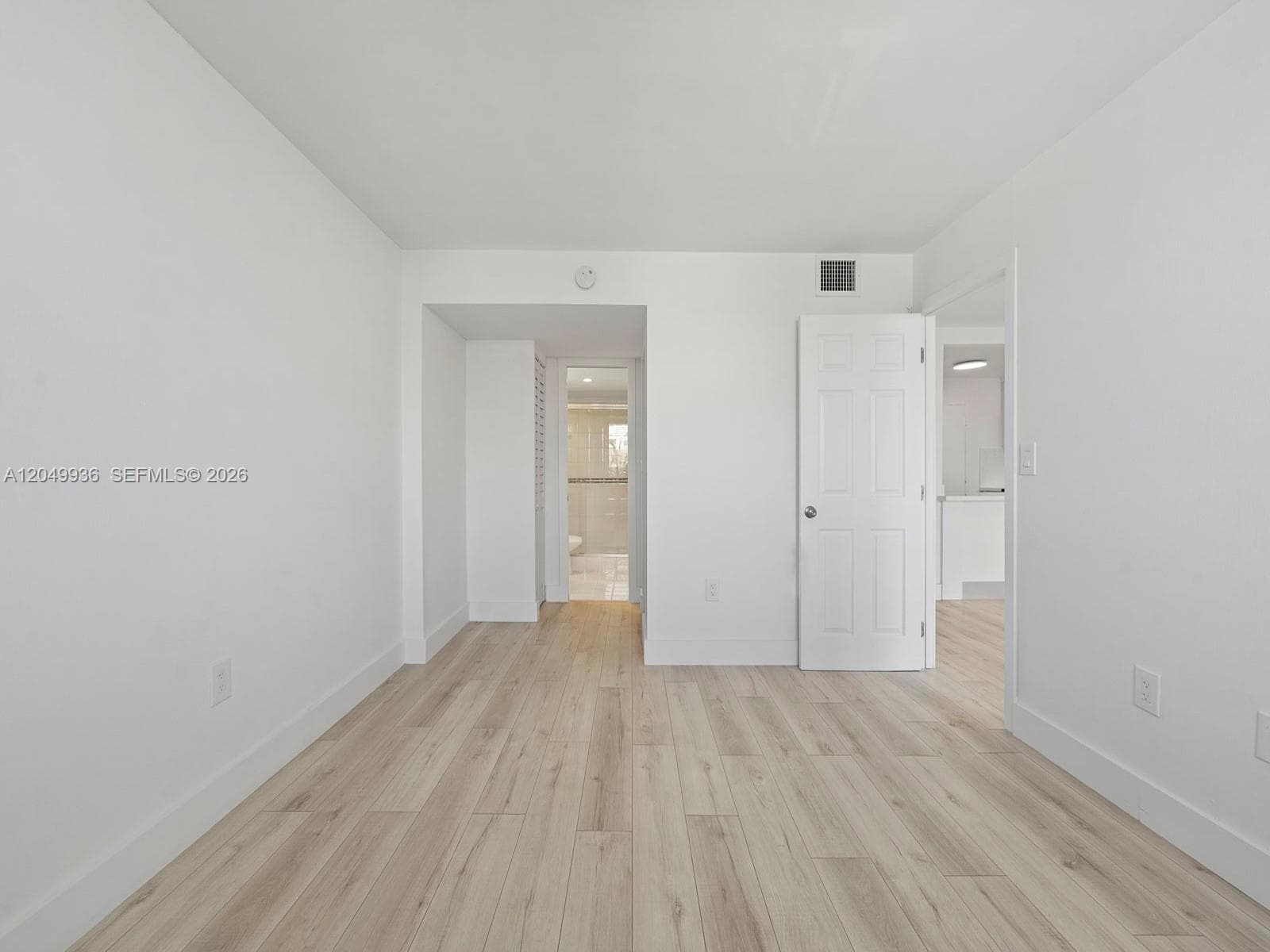 401 Ocean Dr 403 photo 20
