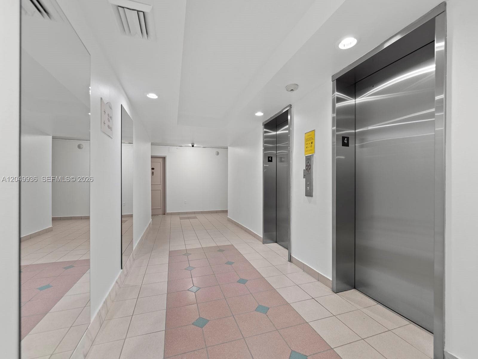 401 Ocean Dr 403 photo 24