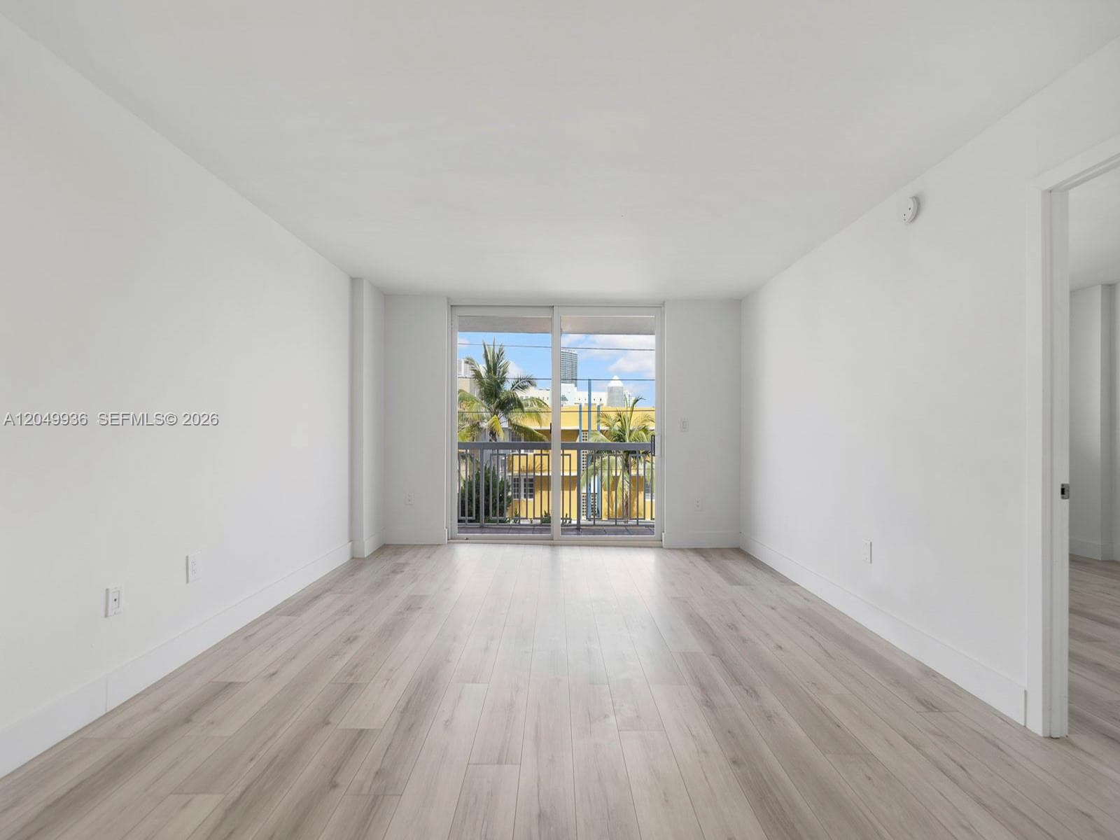 401 Ocean Dr 403 photo 11