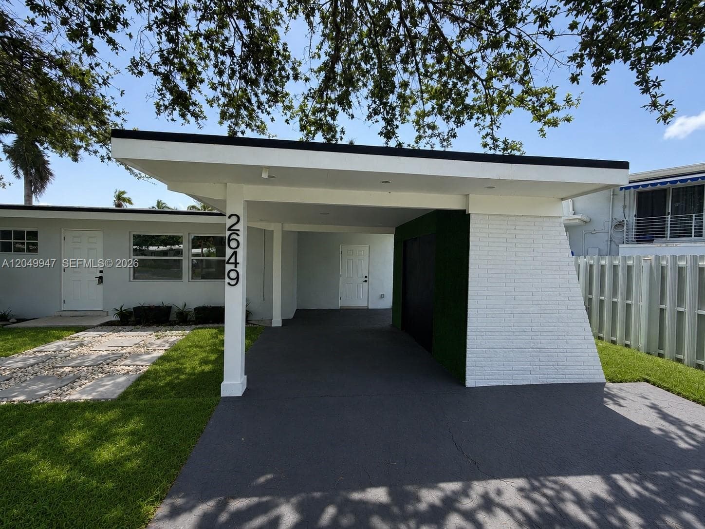 2649 Key Largo Ln . photo 11