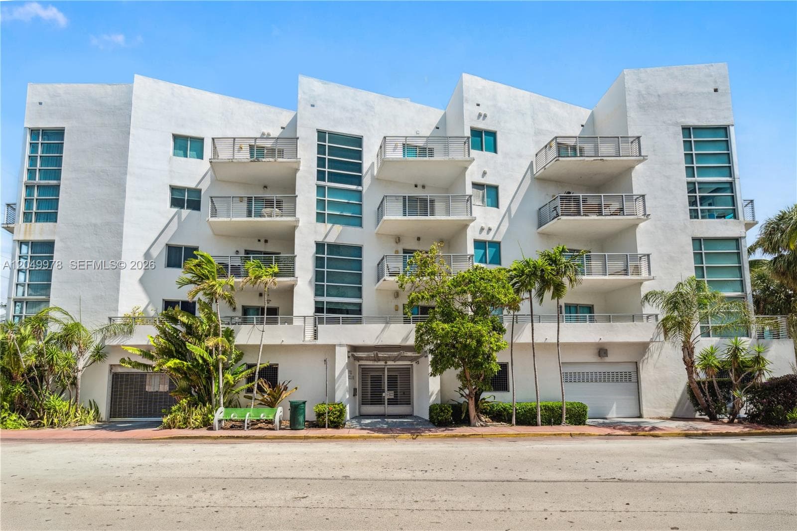 7700 Collins Ave 3 photo 1