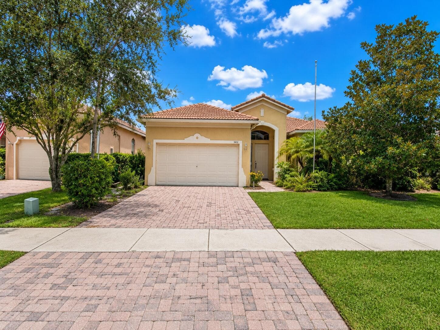 5940 Spanish River Road photo 1