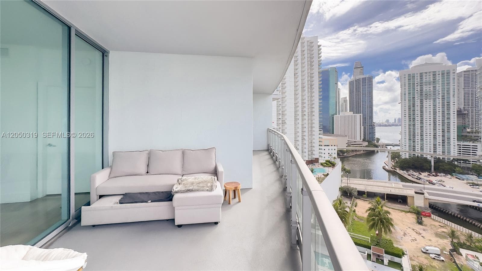 90 SW 3rd St 2113 photo 23