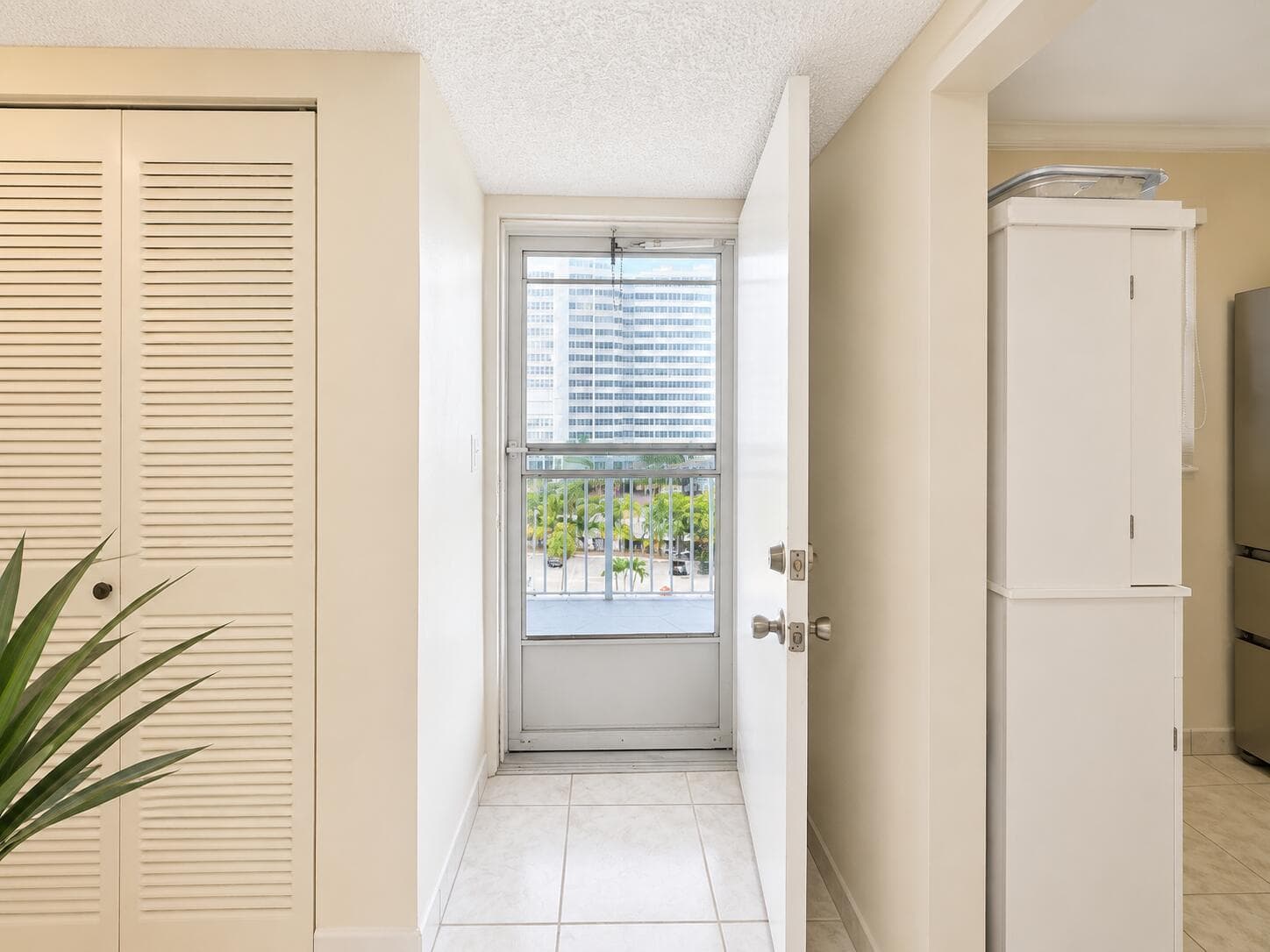 1391 S Ocean Boulevard 807 photo 19