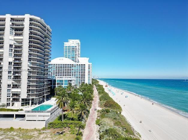 4925 Collins Ave 2D photo 1