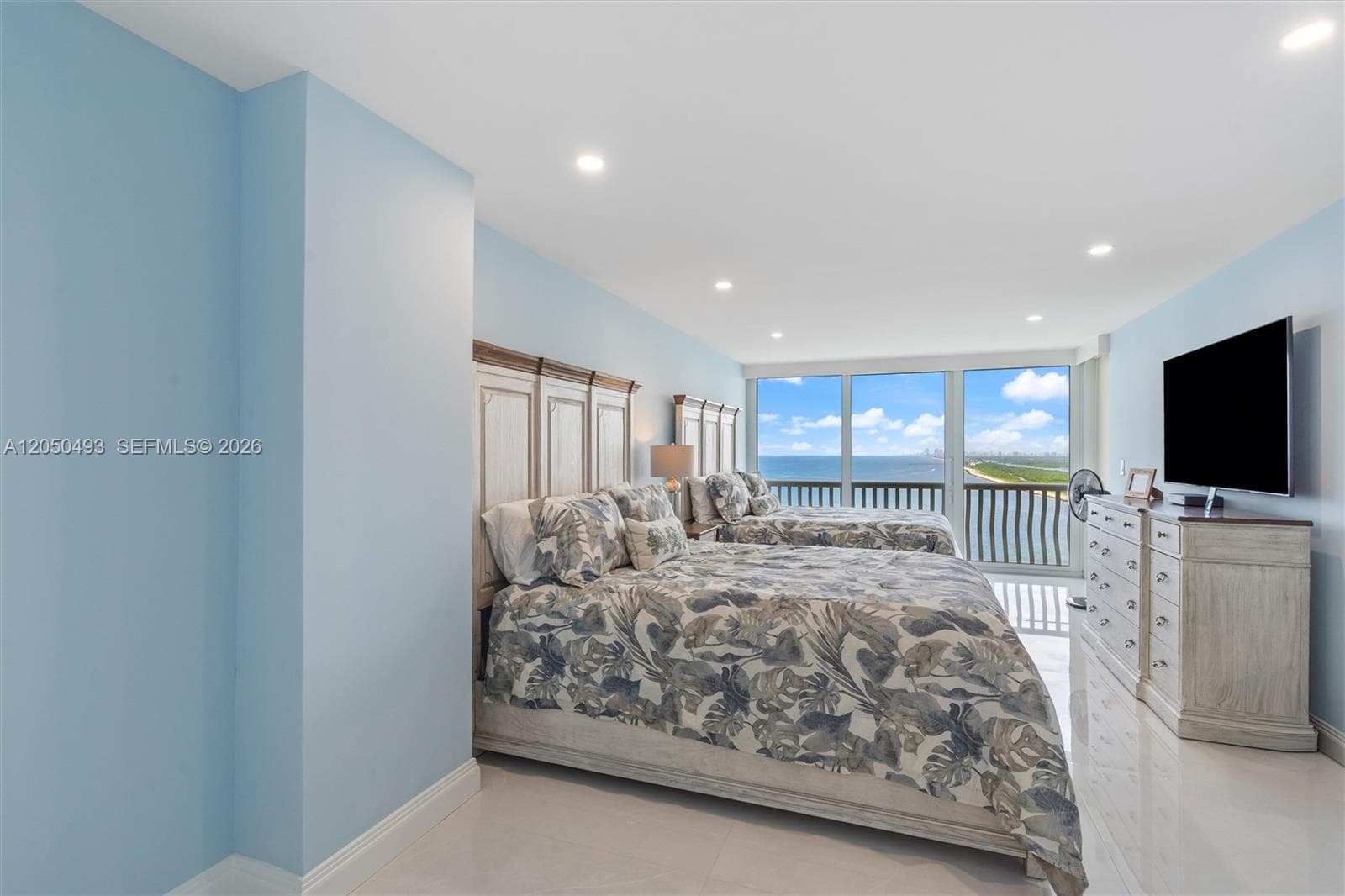 2200 S Ocean Ln 2804 photo 19