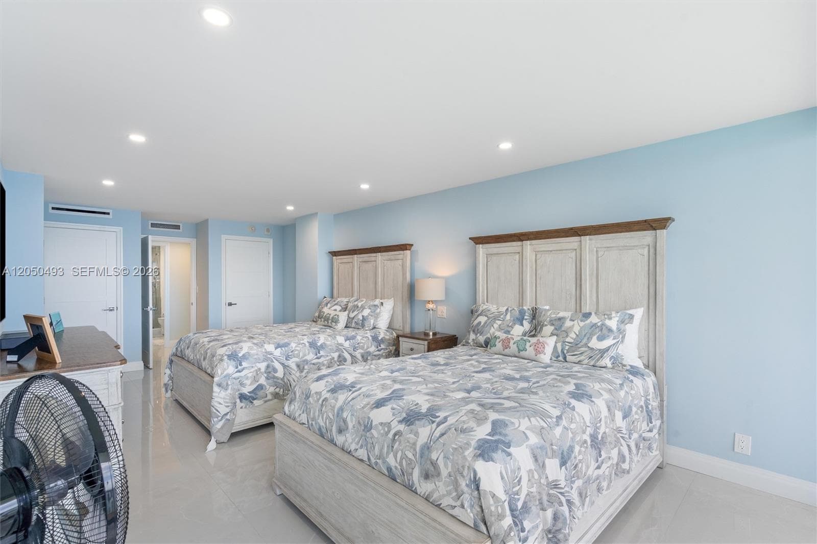 2200 S Ocean Ln 2804 photo 21