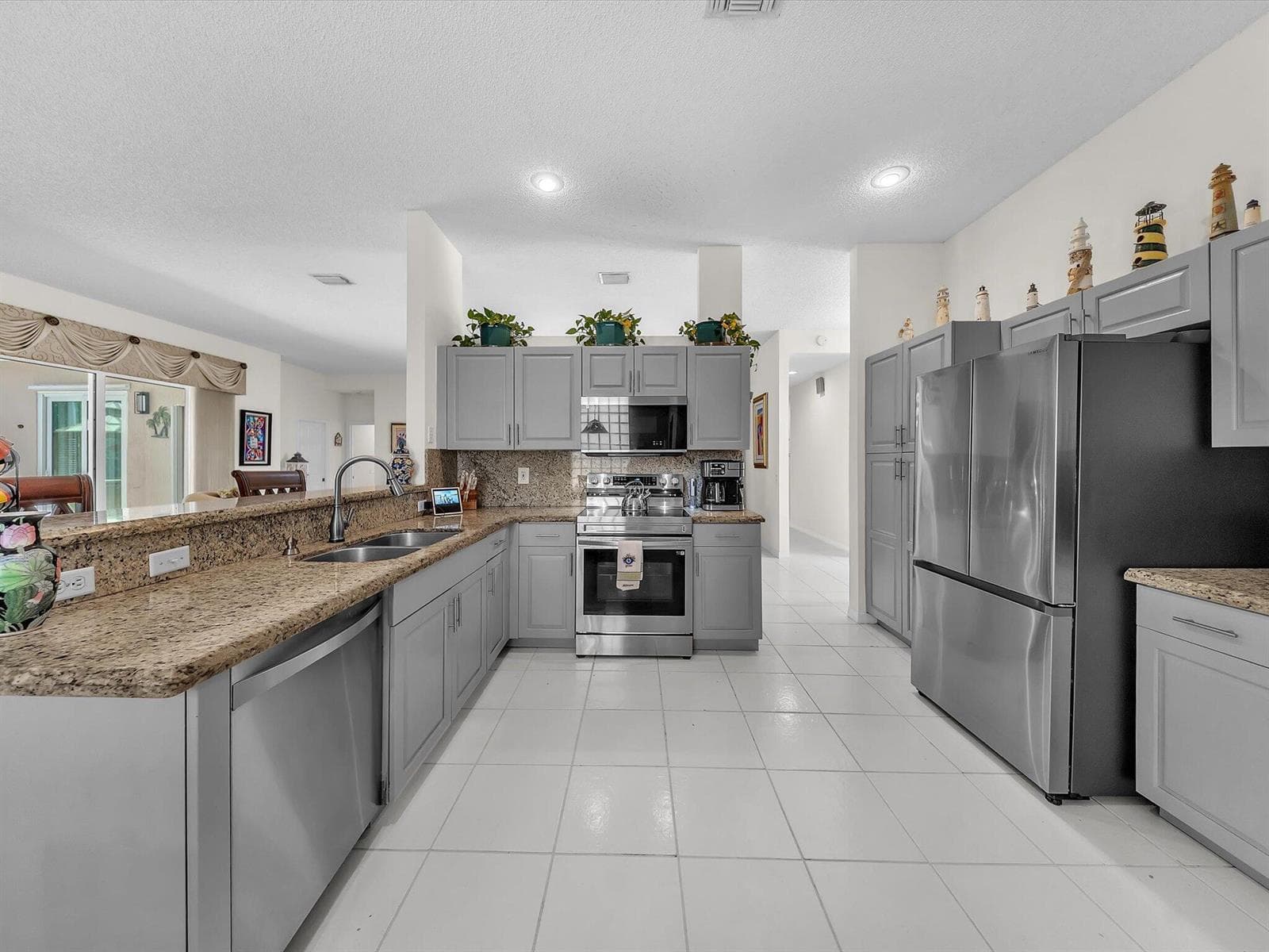6029 NW 74th Street photo 20