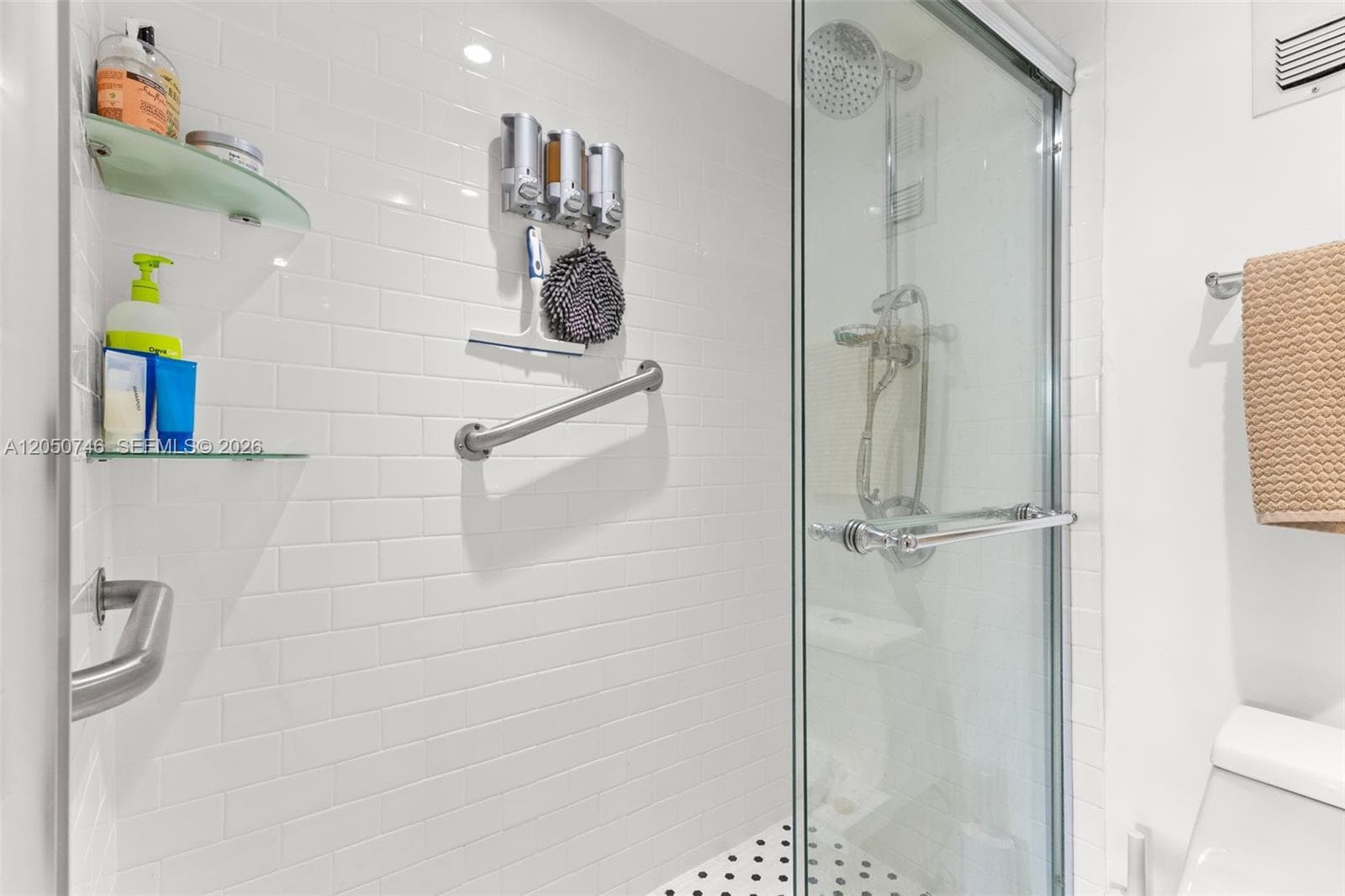 6900 Bay Dr 5C photo 20