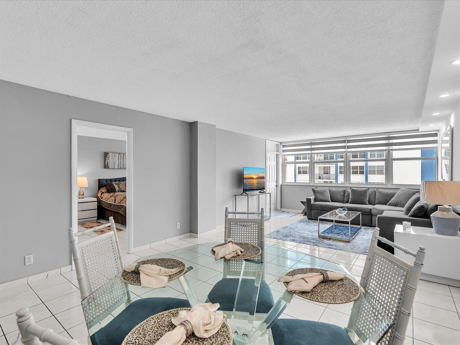 1410 S Ocean Drive 1103 photo 16