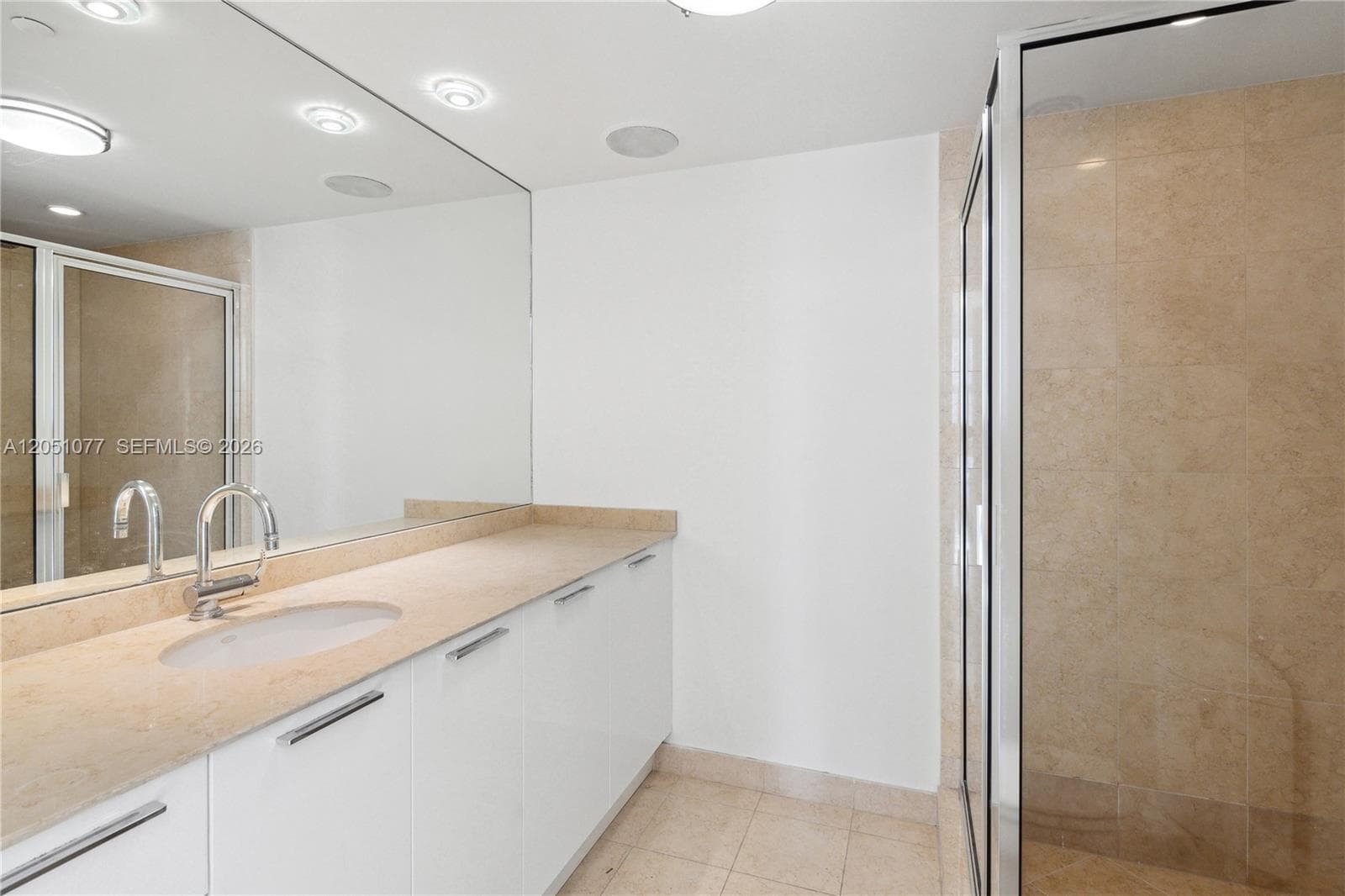 18911 Collins Ave 901 photo 14