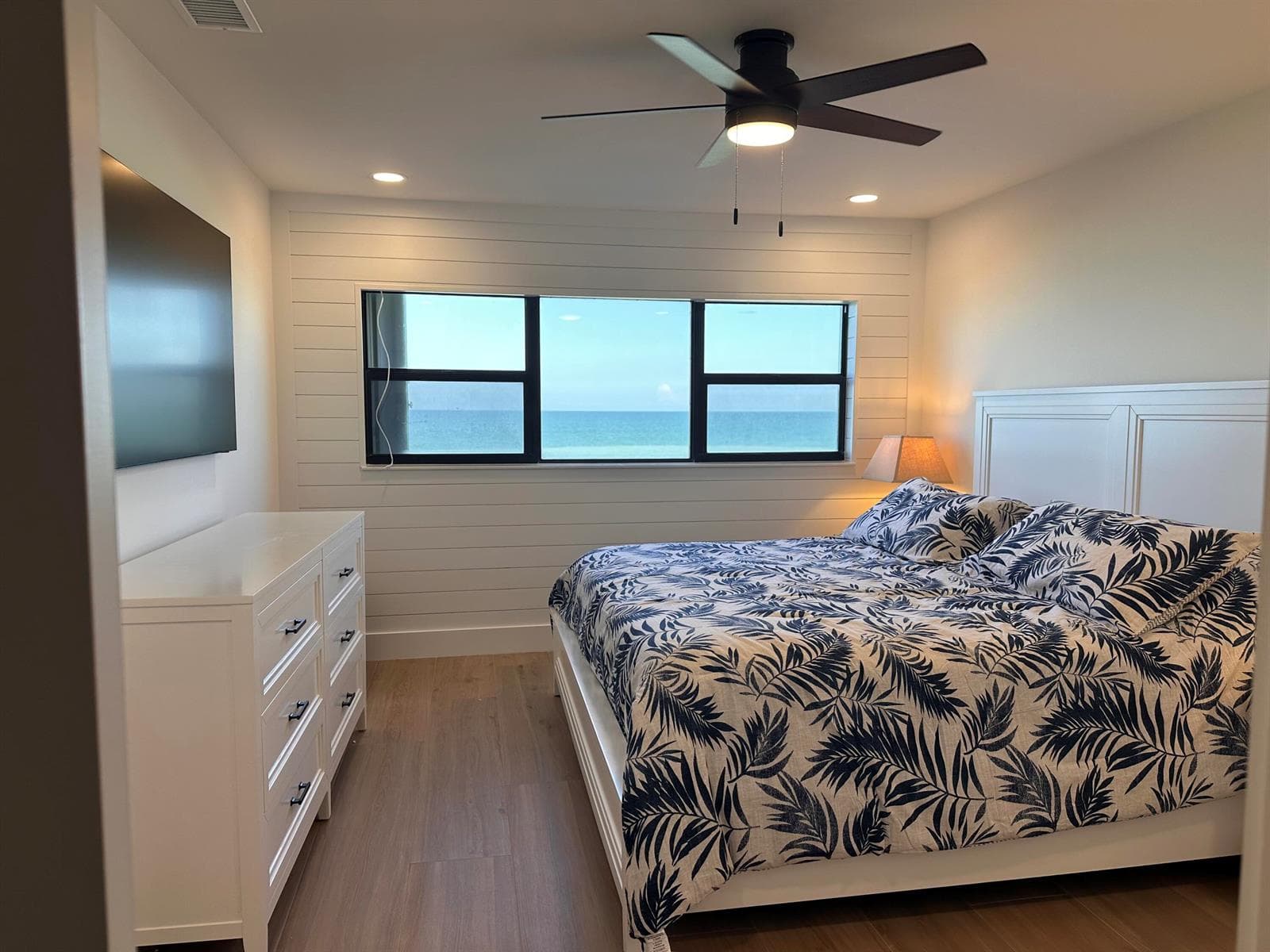 7430 S Ocean Drive 319 photo 15