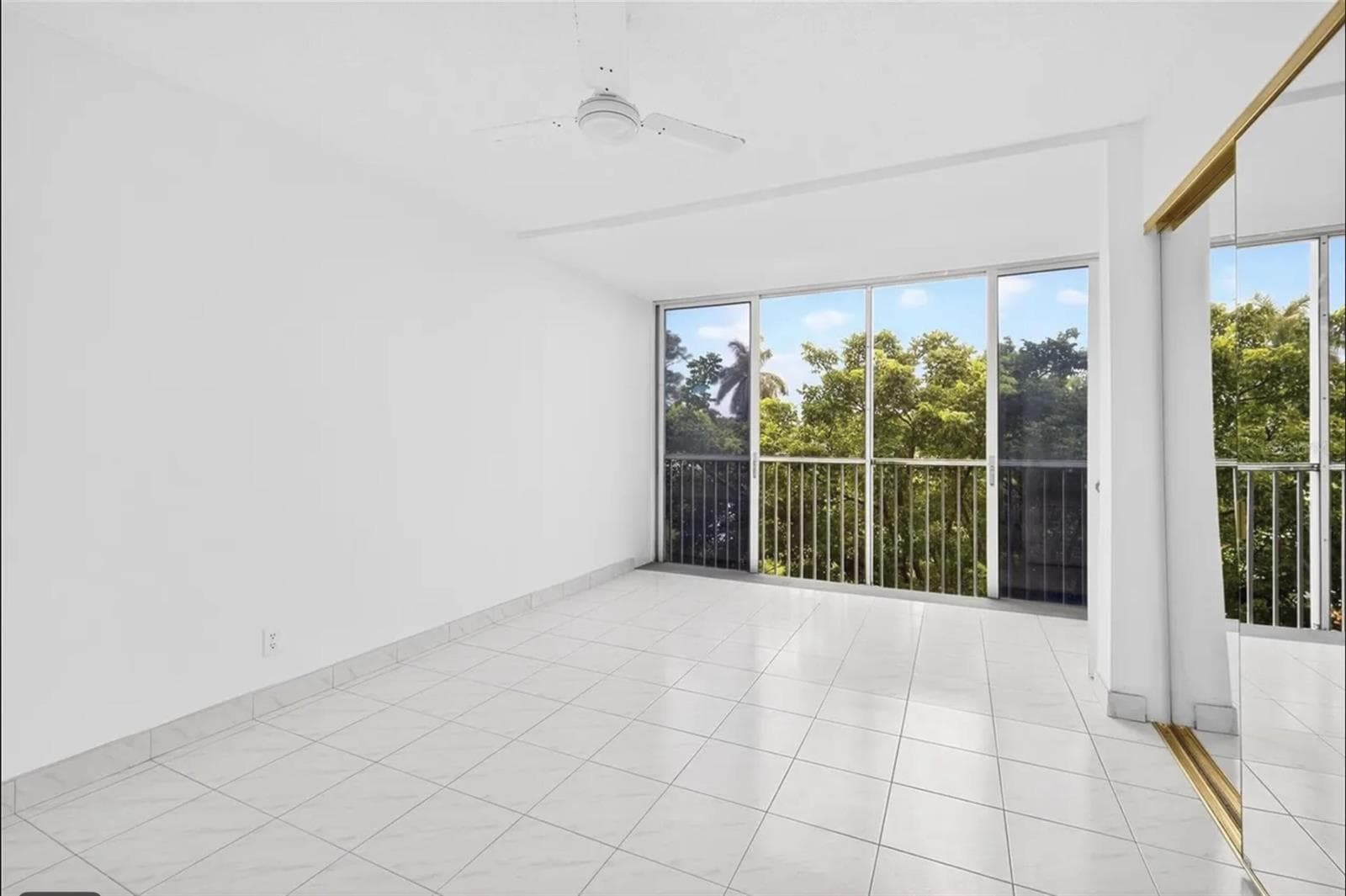 1820 New Palm Way 306 photo 18