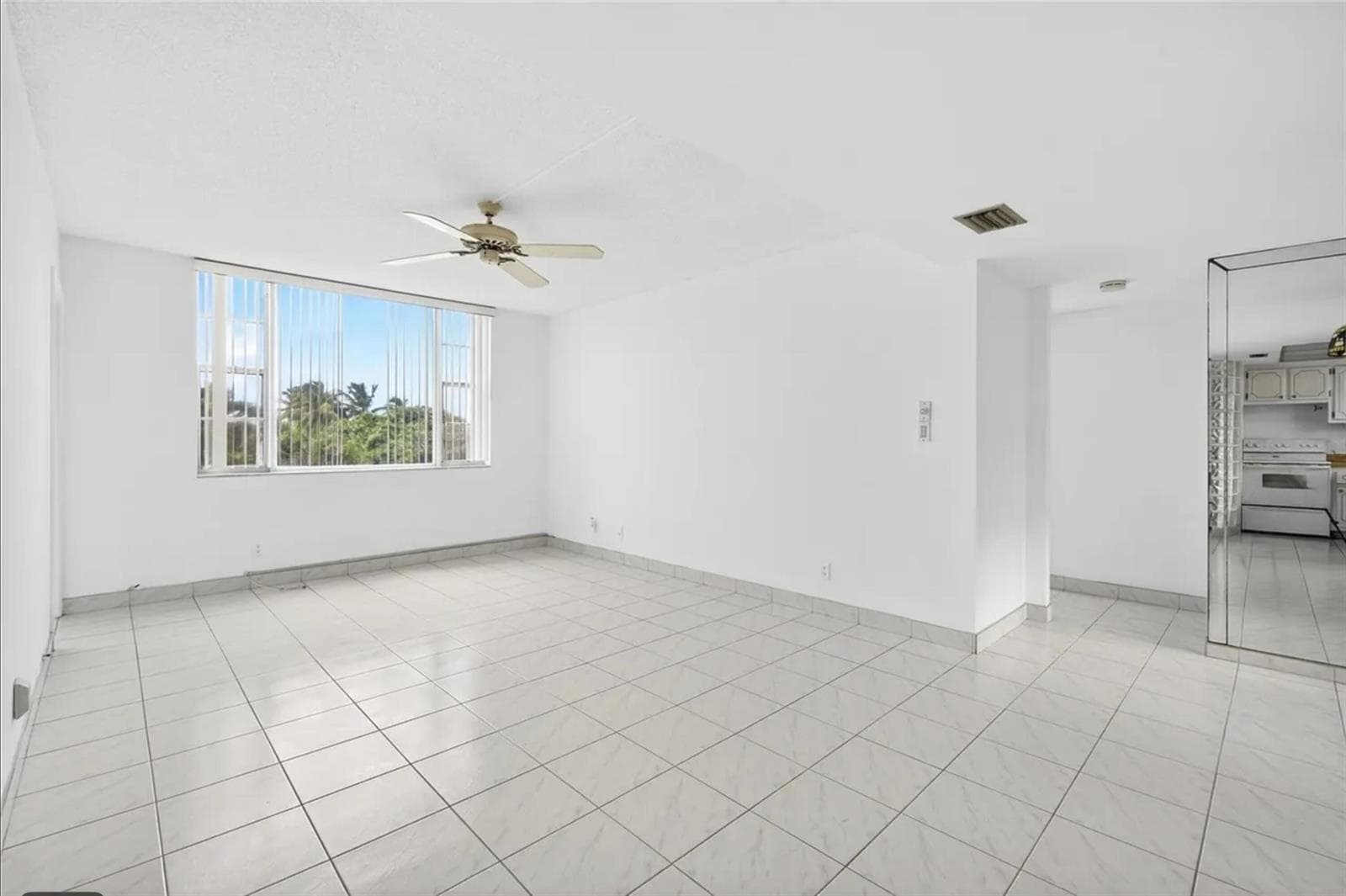 1820 New Palm Way 306 photo 15