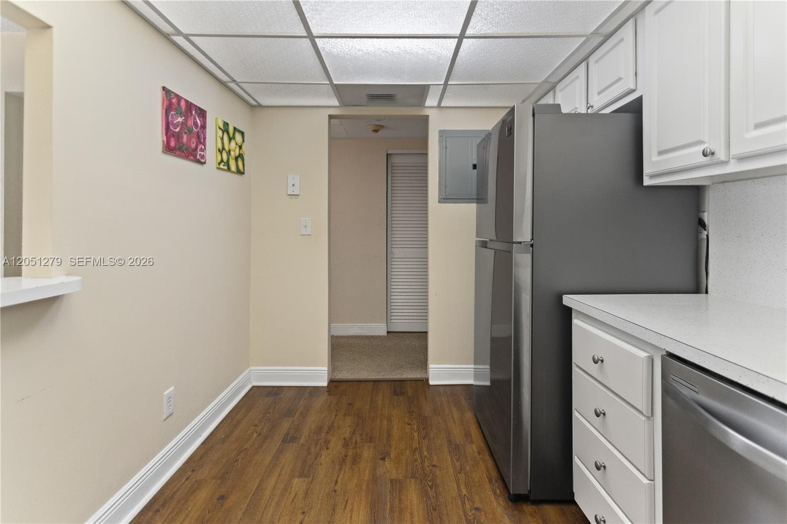 19390 Collins Ave 516 photo 9