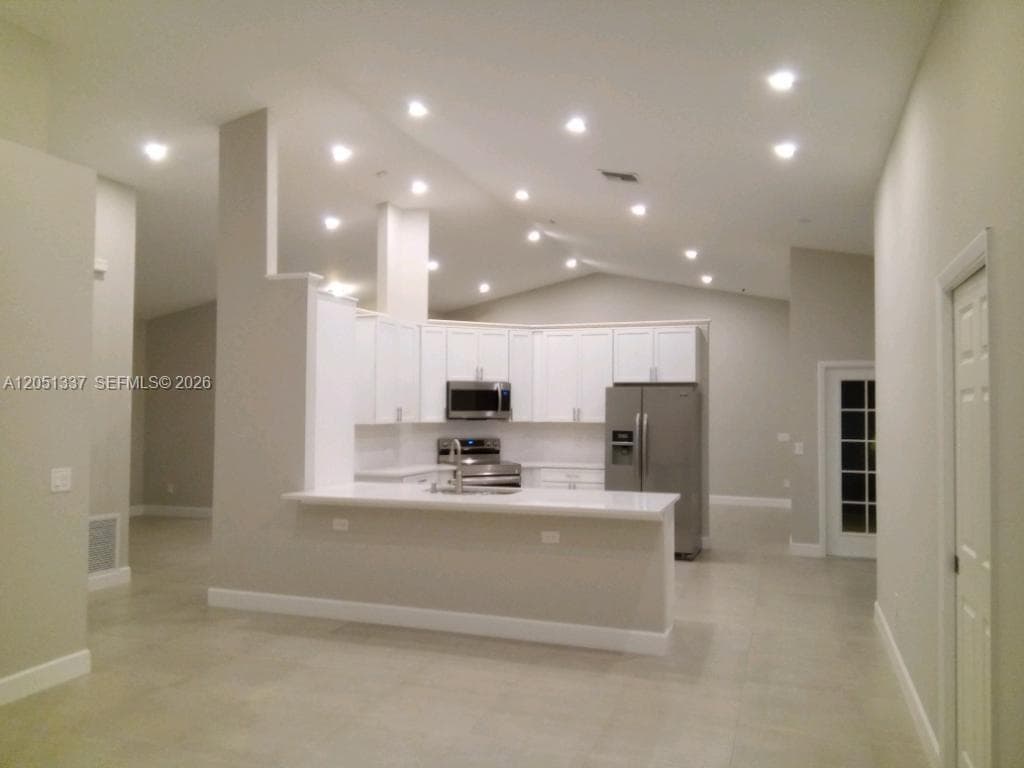 9367 LAKE SERENA photo 2