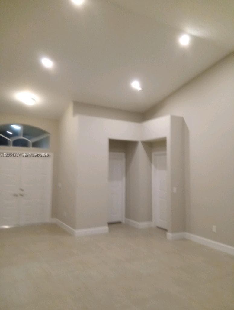 9367 LAKE SERENA photo 6
