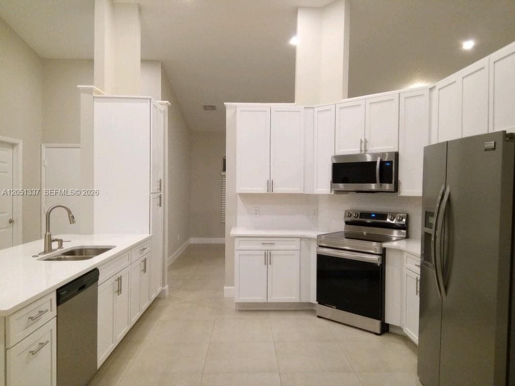 9367 LAKE SERENA photo 3