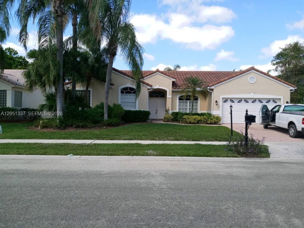 9367 LAKE SERENA photo 1