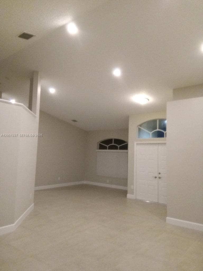 9367 LAKE SERENA photo 5