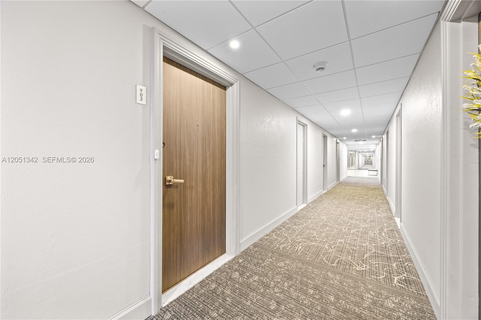 300 Bayview Dr 903 photo 19
