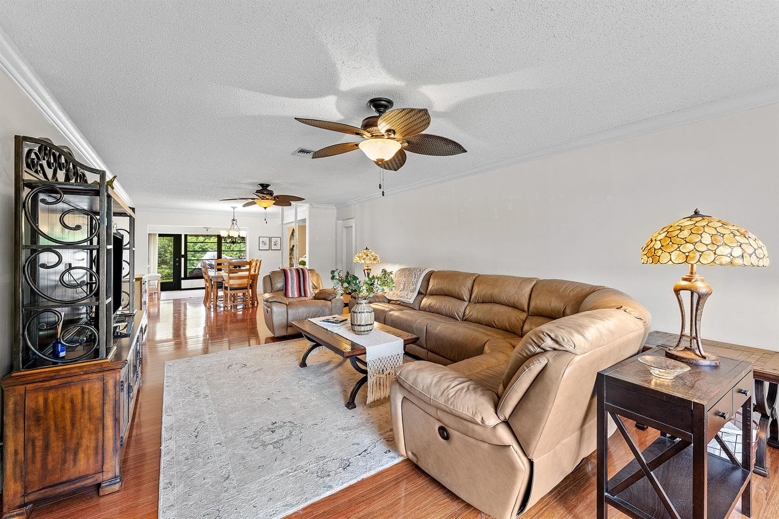 4863 Hawkwood Road B photo 3
