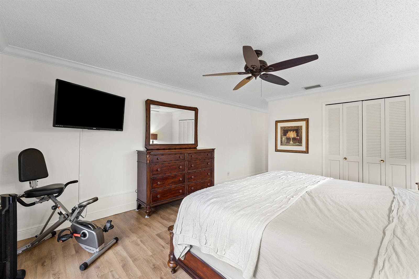 4863 Hawkwood Road B photo 9