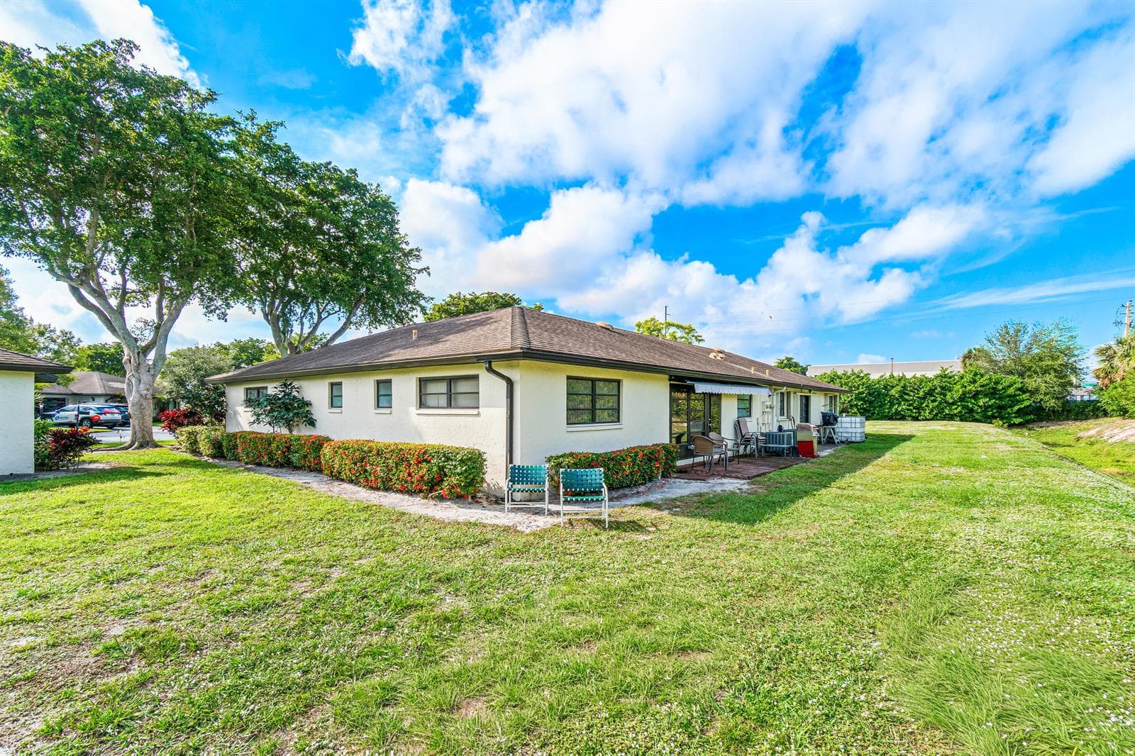 4863 Hawkwood Road B photo 14