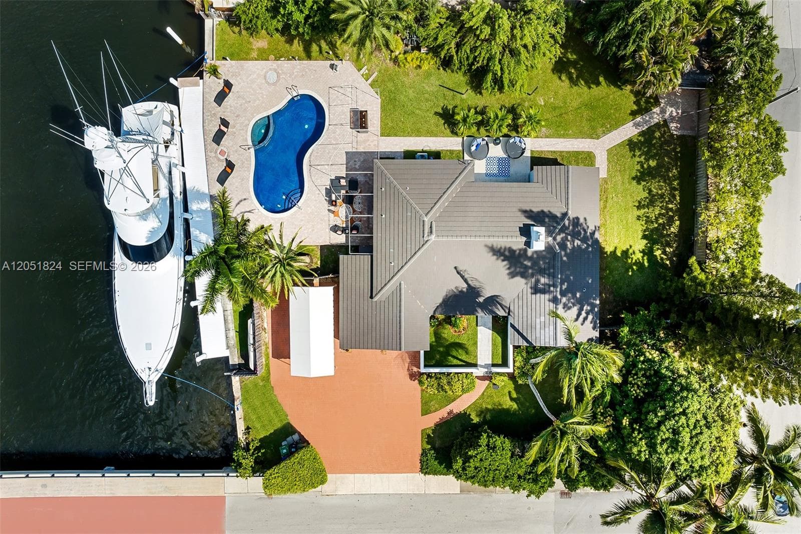 2301 E Las Olas Blvd photo 2