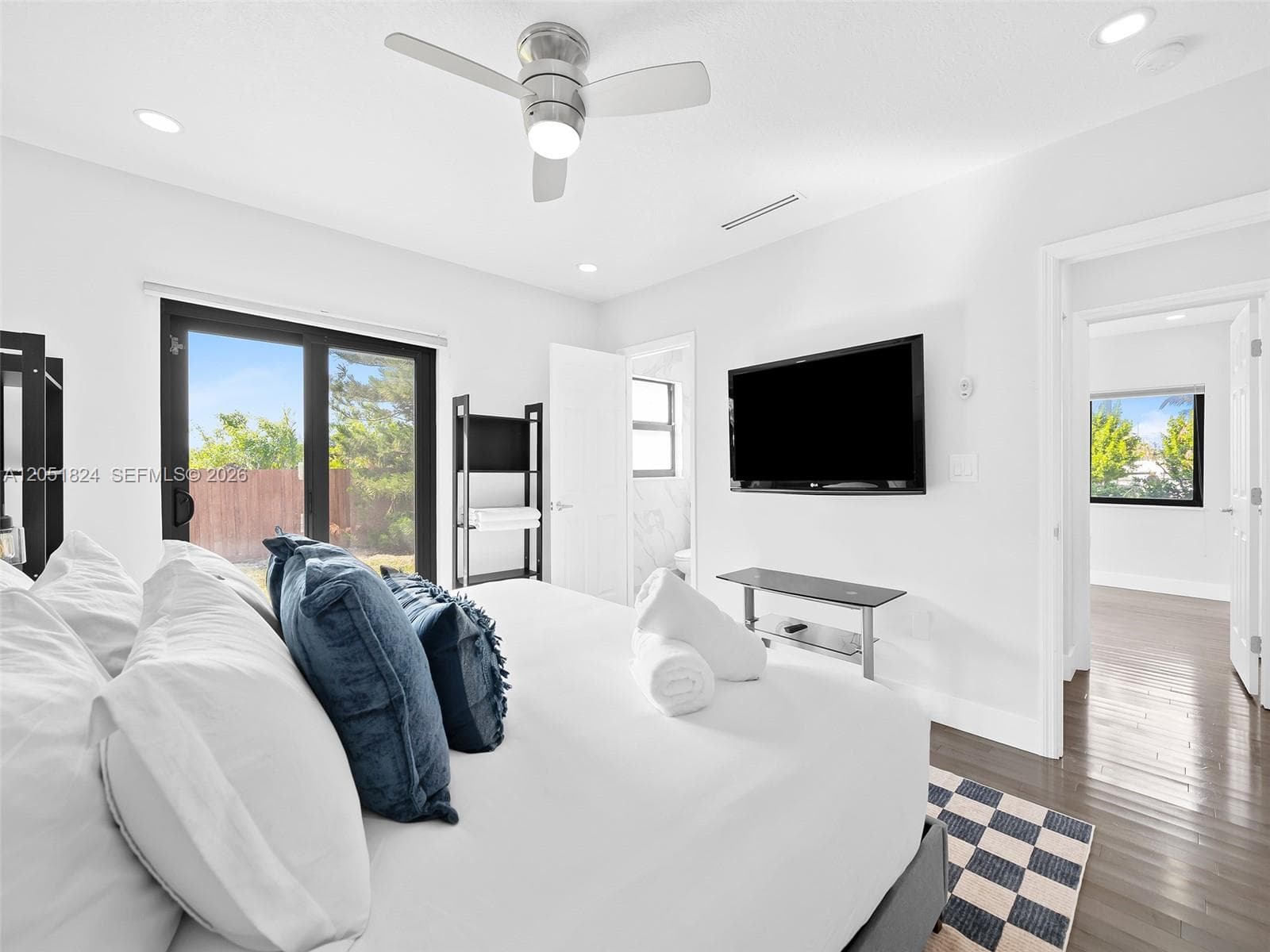 2301 E Las Olas Blvd photo 12